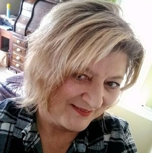 Meet your Posher, Debra